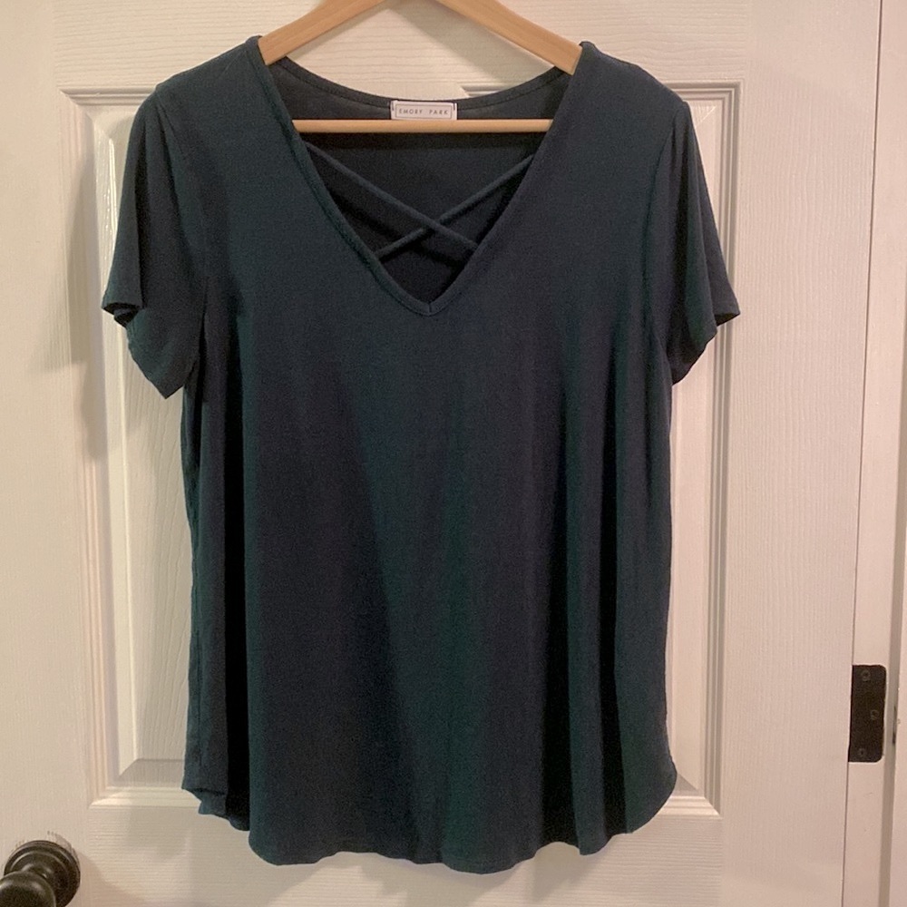 Emory Park Swing across Cross VNeck Top
